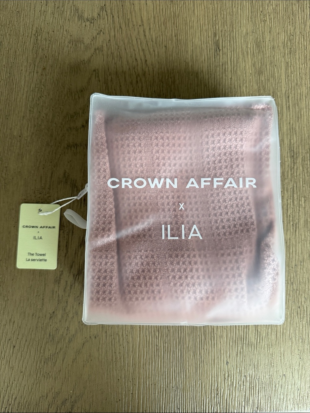 Crown Affair x Ilia The Towel in Pink